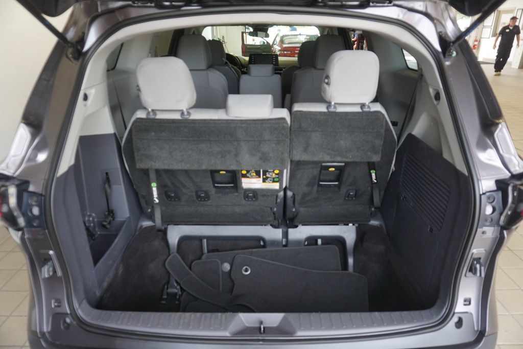 Certified 2021 Toyota Sienna LE FWD image 16