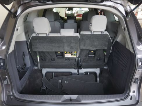 Certified 2021 Toyota Sienna LE FWD image 16