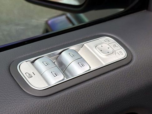 Used 2024 Mercedes-Benz G 63 AMG 4MATIC w/ Manufactur Interior Package image 17