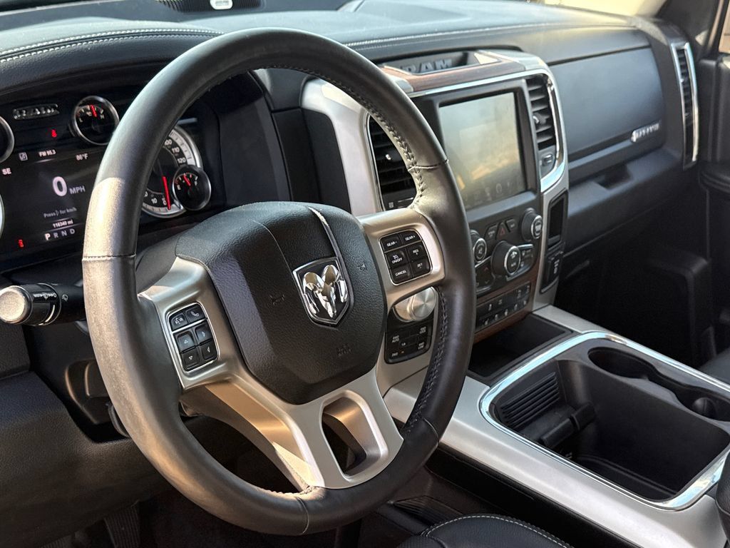 Used 2017 RAM 1500 Laramie w/ Convenience Group AWD/4WD image 18