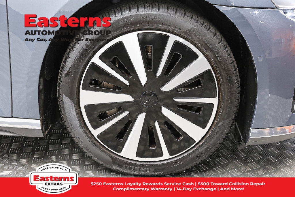 Used 2024 Lucid Air Pure RWD image 31