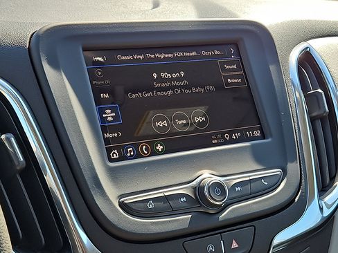 Used 2024 Chevrolet Equinox LS image 16