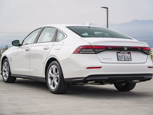 Used 2025 Honda Accord LX image 8