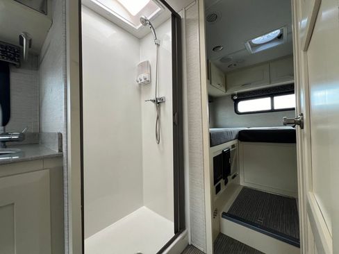 Used 2020 Mercedes-Benz Sprinter 3500 image 24