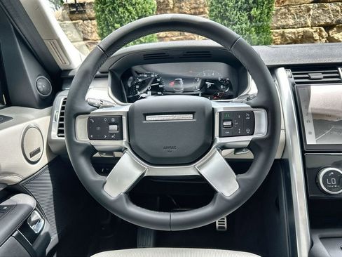 New 2026 Land Rover Discovery Dynamic SE AWD/4WD image 29