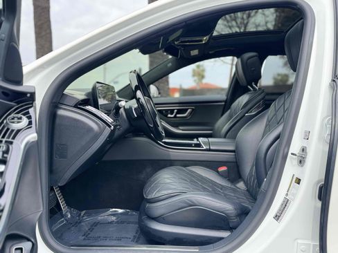 Used 2021 Mercedes-Benz S 580 4MATIC Sedan w/ AMG Line image 47