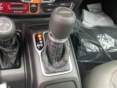 New 2026 Jeep Gladiator Mojave AWD/4WD image 25