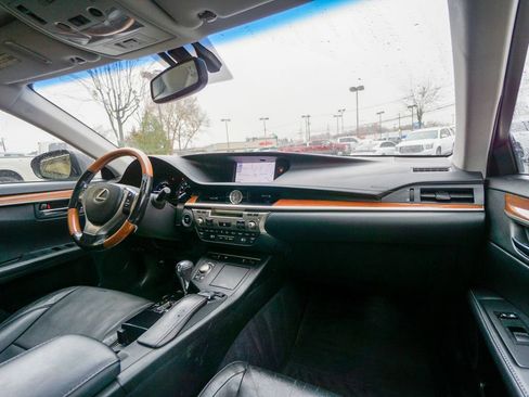 Used 2014 Lexus ES 300h image 29