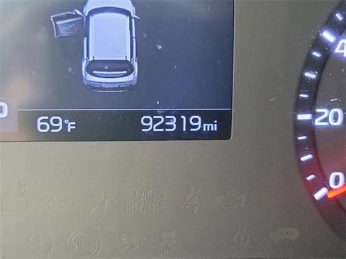 Used 2020 Kia Soul EX image 18