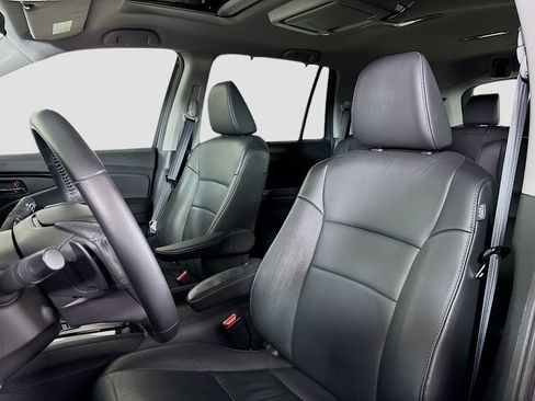 Used 2019 Honda Pilot Touring image 23