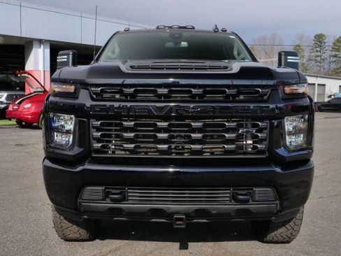 Used 2023 Chevrolet Silverado 2500 Custom w/ Custom Value Package image 5
