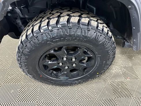 Used 2023 Jeep Wrangler Unlimited image 9