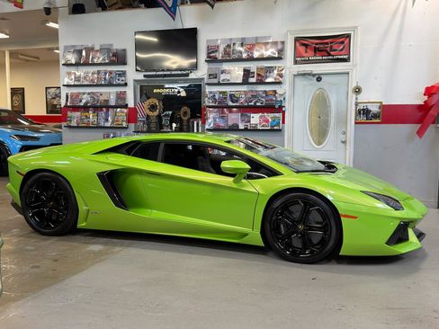 Used 2013 Lamborghini Aventador LP 700-4 AWD/4WD image 5