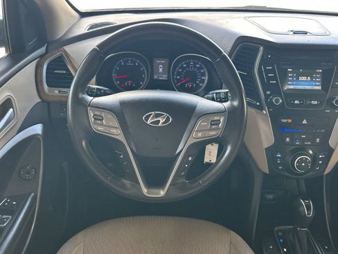 Used 2014 Hyundai Santa Fe GLS FWD image 15