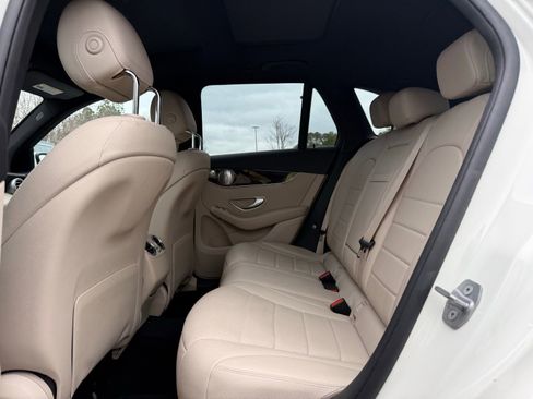 Used 2017 Mercedes-Benz GLC 300 4MATIC image 25