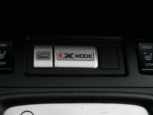 Used 2016 Subaru Forester 2.5i Limited AWD/4WD image 32