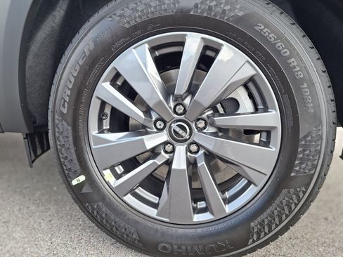 New 2026 Nissan Pathfinder SV image 17