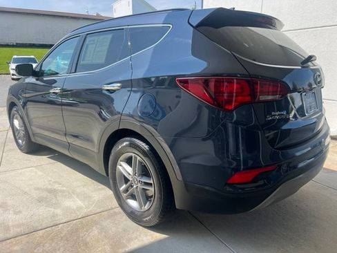 Used 2017 Hyundai Santa Fe Sport FWD image 3