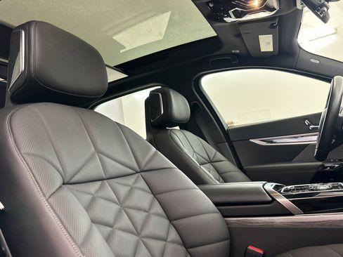 Certified 2024 BMW 740i image 31