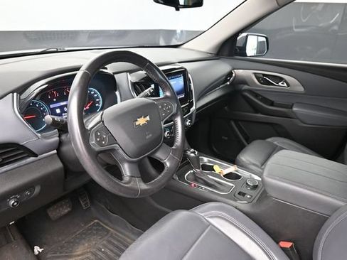 Used 2020 Chevrolet Traverse LT w/ LT Premium Package FWD image 20