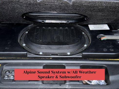 Used 2015 Jeep Wrangler Unlimited Rubicon image 38