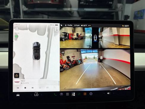 Used 2023 Tesla Model Y Long Range AWD/4WD image 92