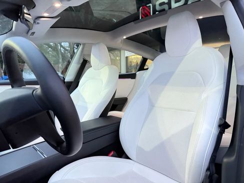 Used 2024 Tesla Model 3 Long Range image 9