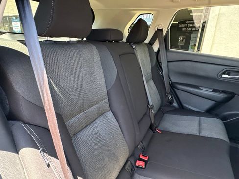 Used 2025 Nissan Rogue SV FWD image 19