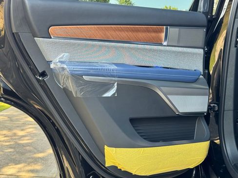 New 2026 Cadillac Vistiq Premium Luxury image 21