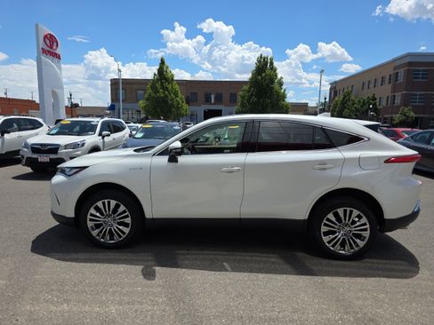 Used 2021 Toyota Venza Limited w/ Advanced Technology Package AWD/4WD image 4