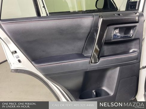 Used 2020 Toyota 4Runner Venture w/ Moonroof Package AWD/4WD image 19
