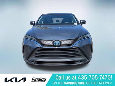 Used 2021 Toyota Venza LE AWD/4WD image 8