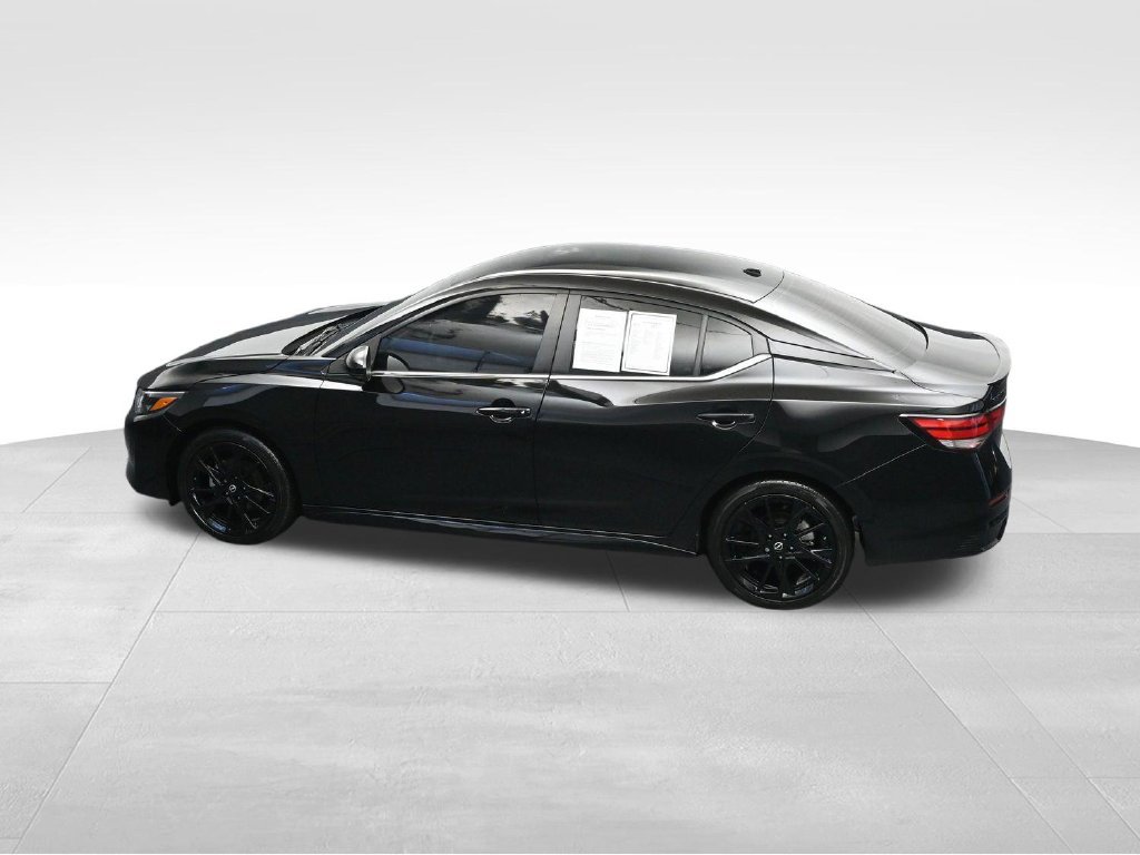 Used 2025 Nissan Sentra SR w/ Midnight Edition FWD image 31