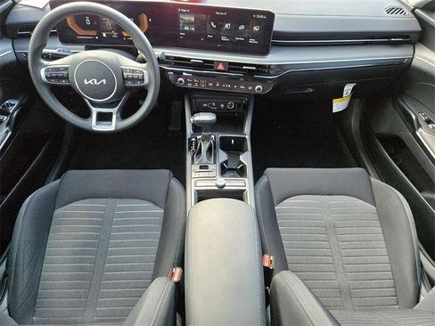 New 2025 Kia K5 LXS image 20
