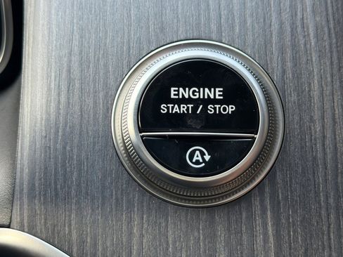 Certified 2025 Mercedes-Benz GLC 300 4MATIC image 26