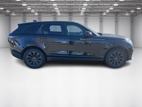 Used 2019 Land Rover Range Rover Velar R-Dynamic SE image 4