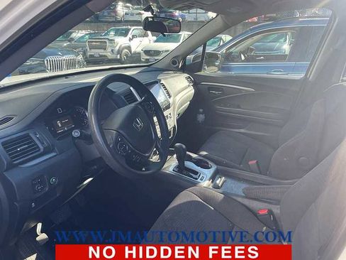 Used 2018 Honda Pilot EX image 2