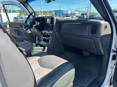 Used 2004 GMC Sierra 2500 SLE w/ Heavy-Duty Power Package RWD image 15