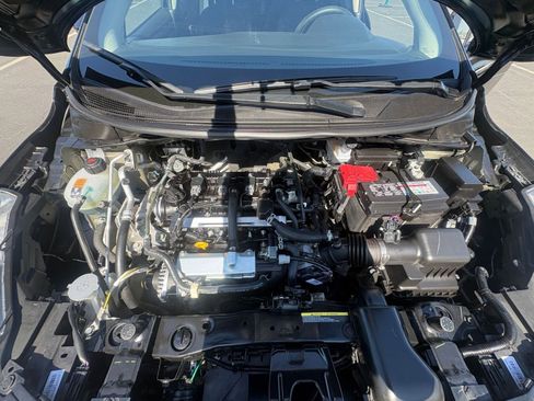 Used 2025 Nissan Versa SV FWD image 30