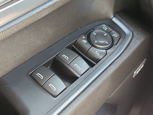 Used 2023 GMC Sierra 1500 SLT AWD/4WD image 19
