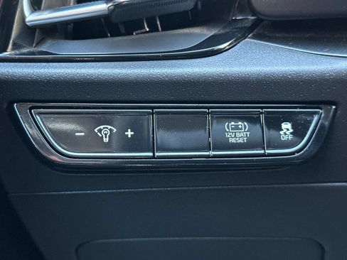 Certified 2023 Kia Niro LX FWD image 32