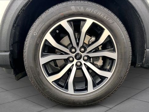 Used 2025 Ford Explorer ST-Line image 10