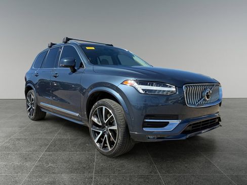 Used 2023 Volvo XC90 B6 Plus w/ Protection Package Premier image 9