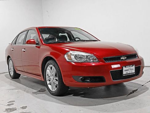 Used 2013 Chevrolet Impala LTZ FWD image 28