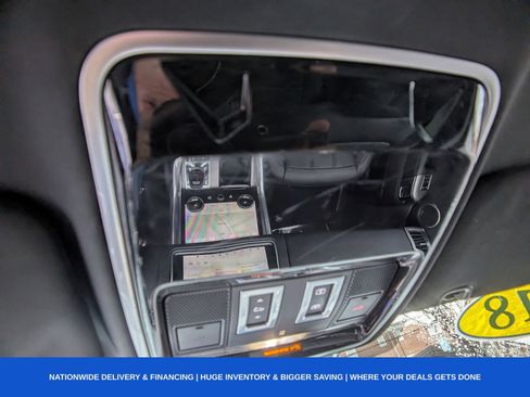 Used 2018 Land Rover Range Rover Sport HSE image 25