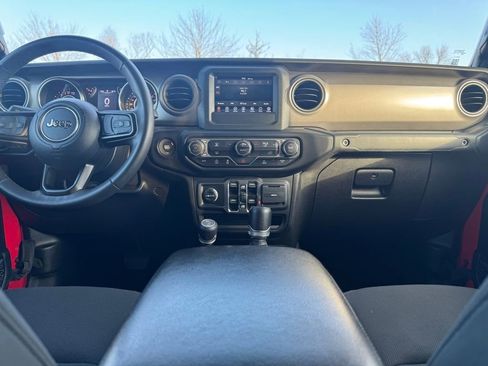 Certified 2023 Jeep Gladiator Sport image 23