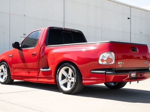 Used 2004 Ford F150 Lightning image 10