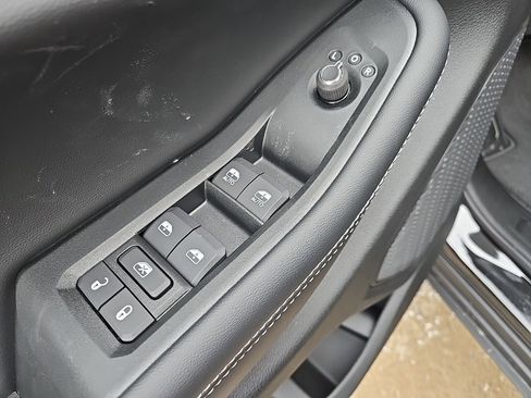 New 2025 Jeep Grand Cherokee L Limited w/ Luxury Tech Group II image 31