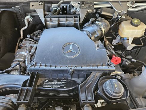 Used 2024 Mercedes-Benz Sprinter 3500 image 31