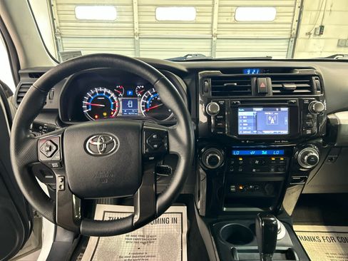 Used 2019 Toyota 4Runner Limited AWD/4WD image 10